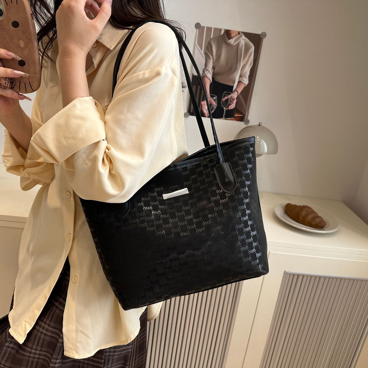 Elegante Texturierte Tragetasche Brehn