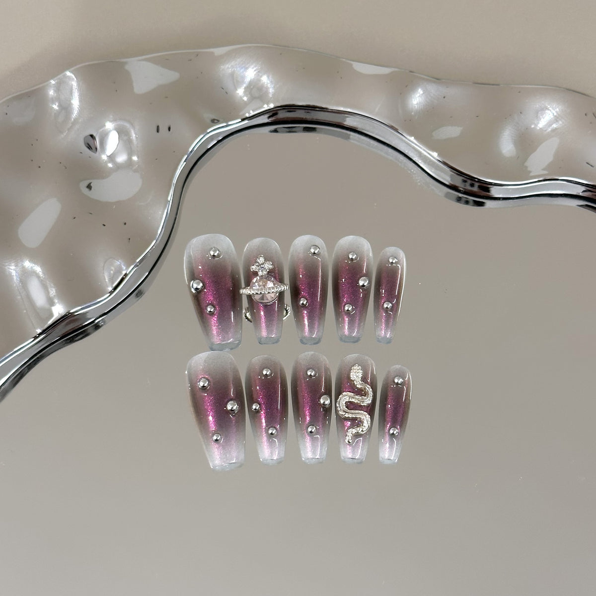 Glamouröse thematische dekorative Aufklebernägel