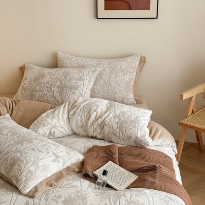 Wohliges Baumwollsatin-Bettwäscheset mit eingewebtem Wildblumenmuster und Samt-Bordüre