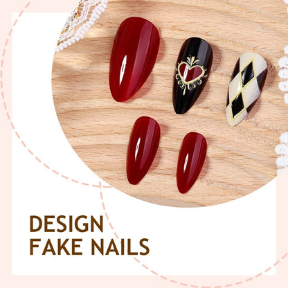 Kunstnagelset mit glamourösen Designs und eleganten Motiven Brehn