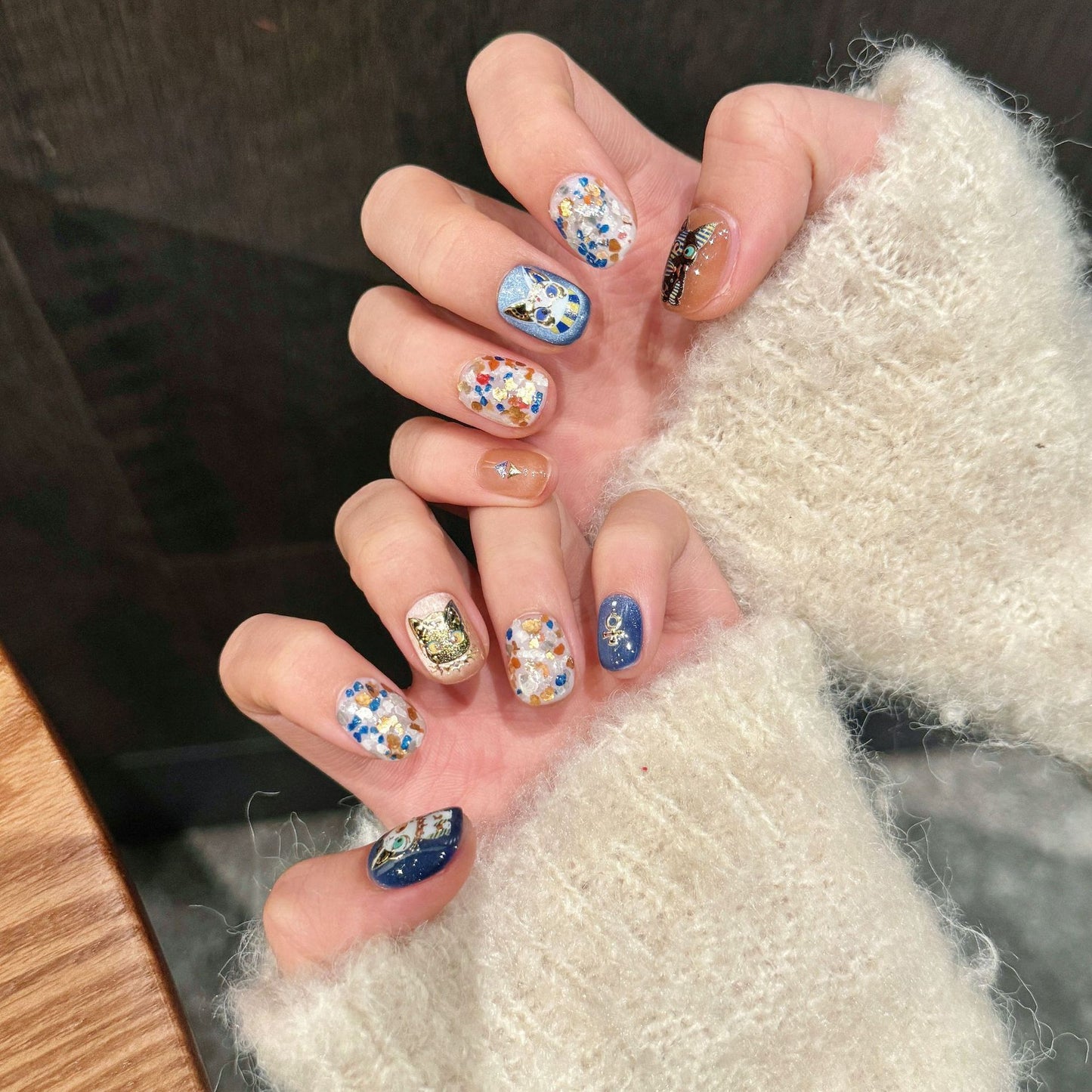 Kunstnagel Set mit Buntem Glitzer und Kreativen Designs Brehn