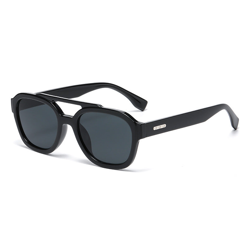 Damen stilvolle Sonnenbrille im modernen Design Brehn