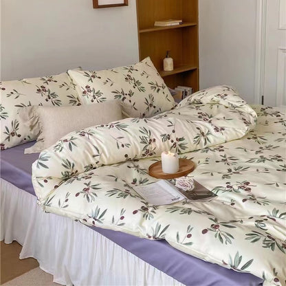 Bettbezug-Garnitur aus feinem Baumwollsatin mit aquarelliertem Blumenprint und atmungsaktivem Perkal-Effekt