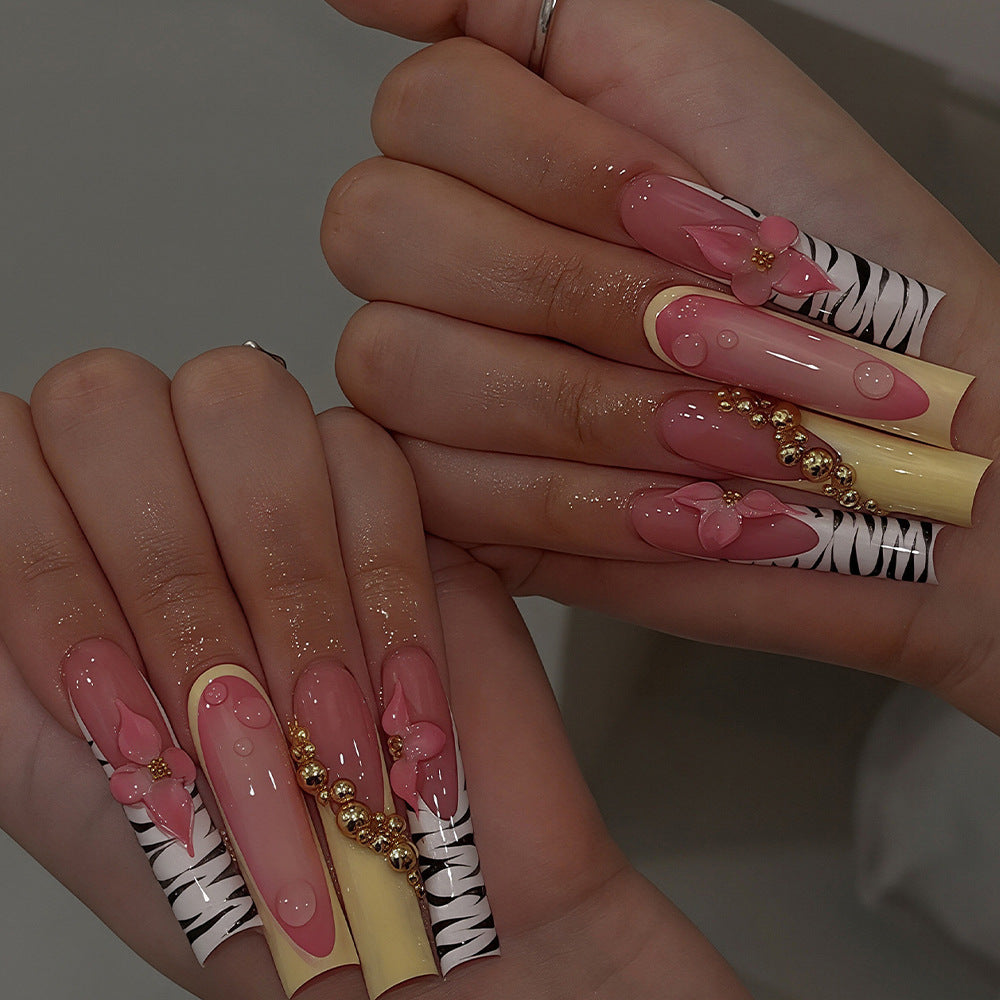 Künstlerische Nagelverlängerungen Brehn