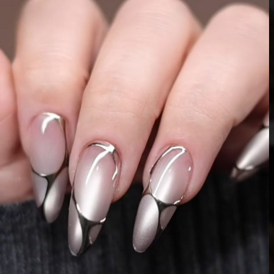 Premium Stiletto-Nagelkunst-Set mit Chrome-Akzenten Brehn