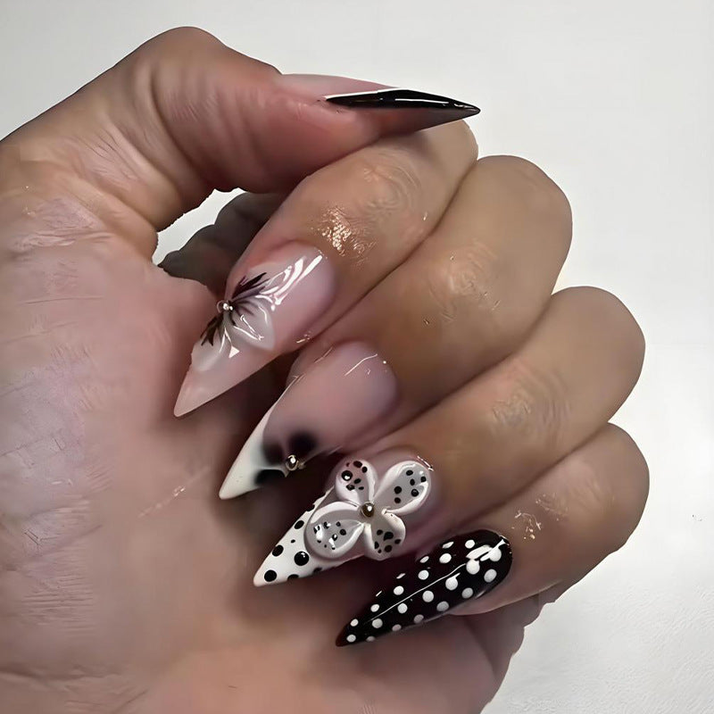 Kreative Kunstnagel-Kollektion mit eleganten Designs Brehn