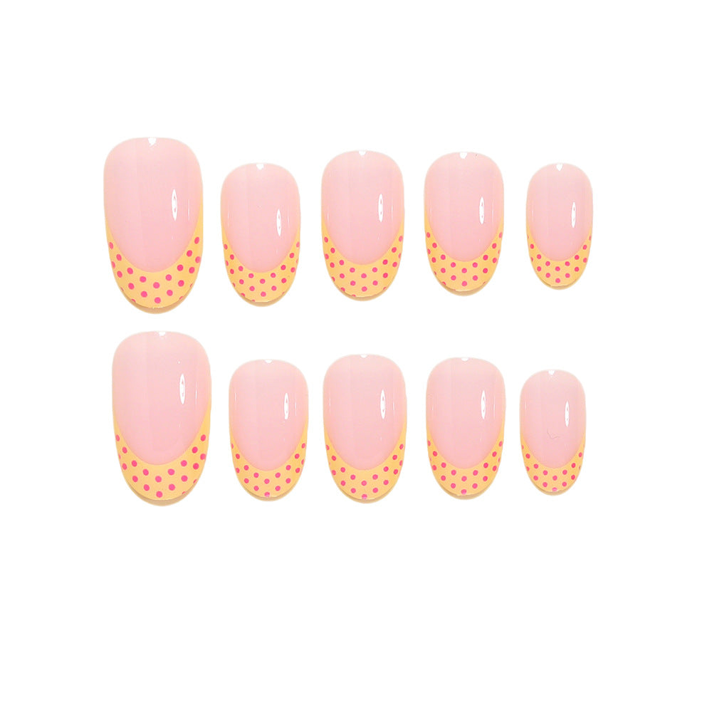 Schickes Pünktchen-Nageldesign Brehn