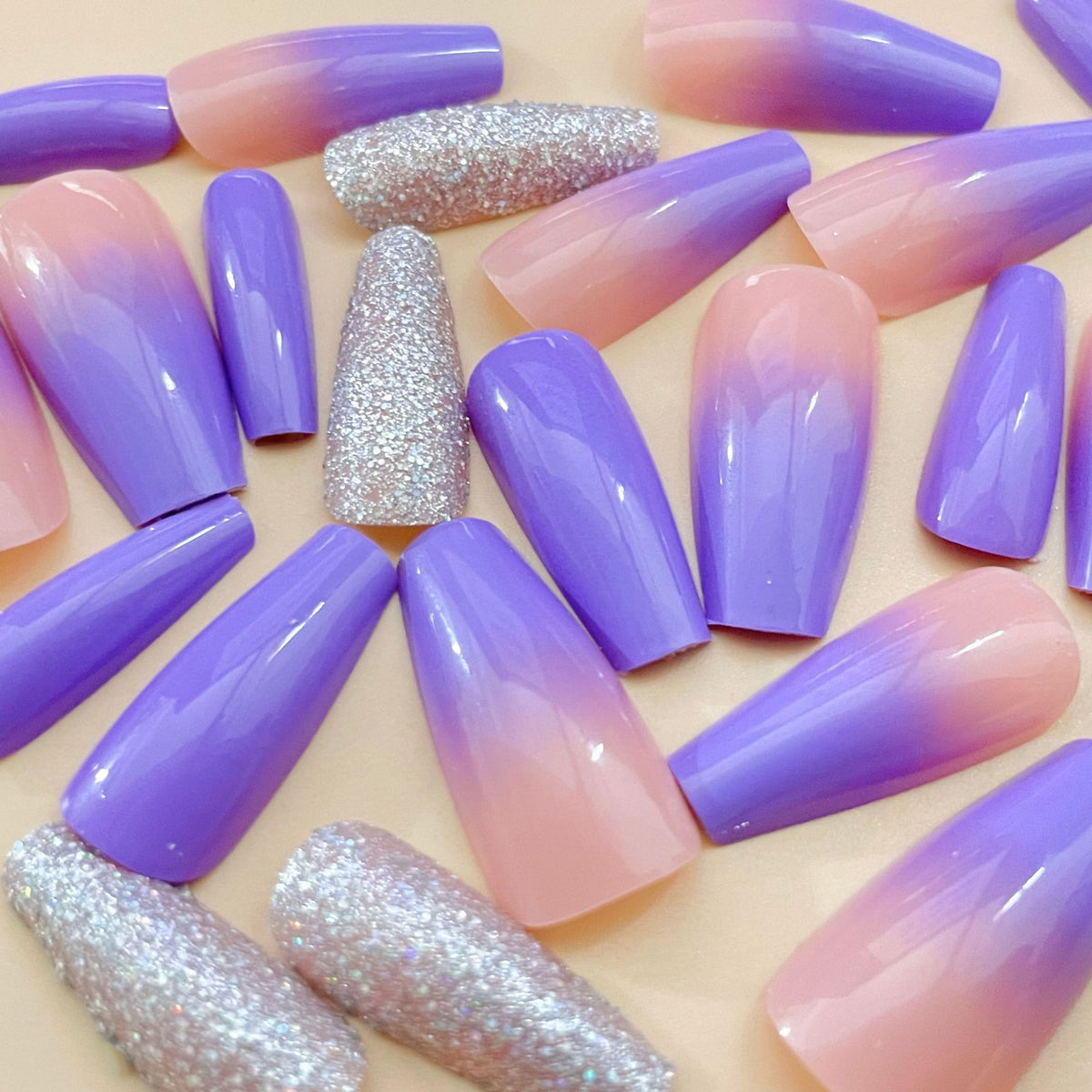 Glamouröse Acrylnagelerweiterungen Brehn