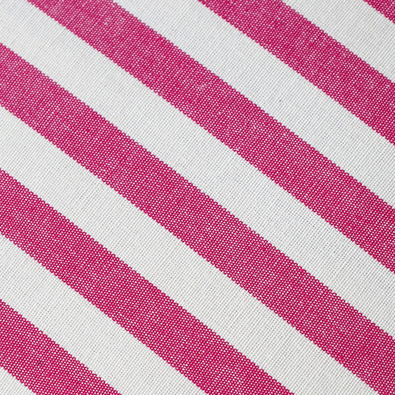 Quadratischer Streifen-Kissenbezug aus Baumwollmix mit feinem Twill und verdecktem Reißverschluss Brehn