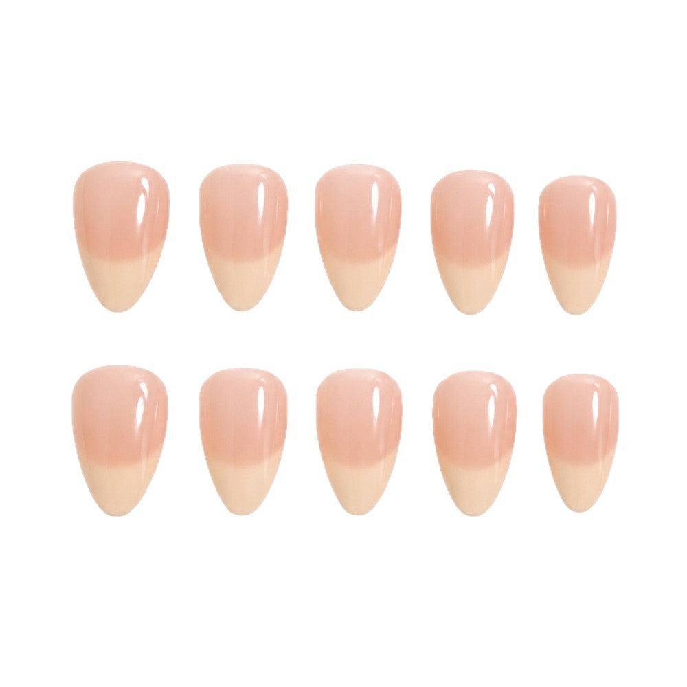 Kunstnägel Im Eleganten French-Tip Design Brehn