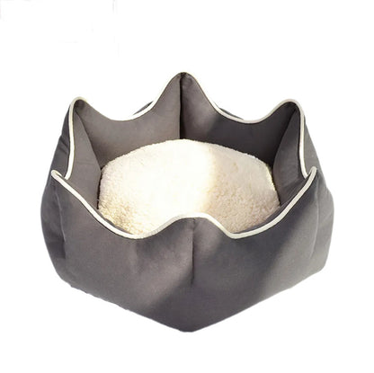 Gemütliches blumenförmiges Hundebett