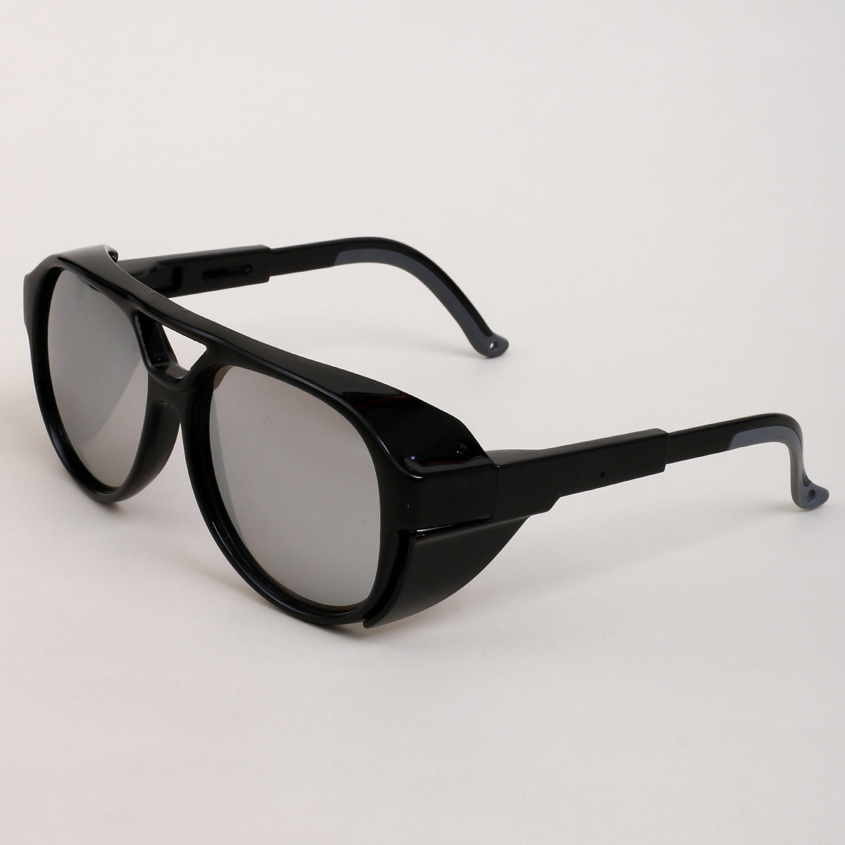 Damen oversized Sonnenbrille im geometrischen Design mit robustem Rahmen und polarisierten Gläsern Brehn