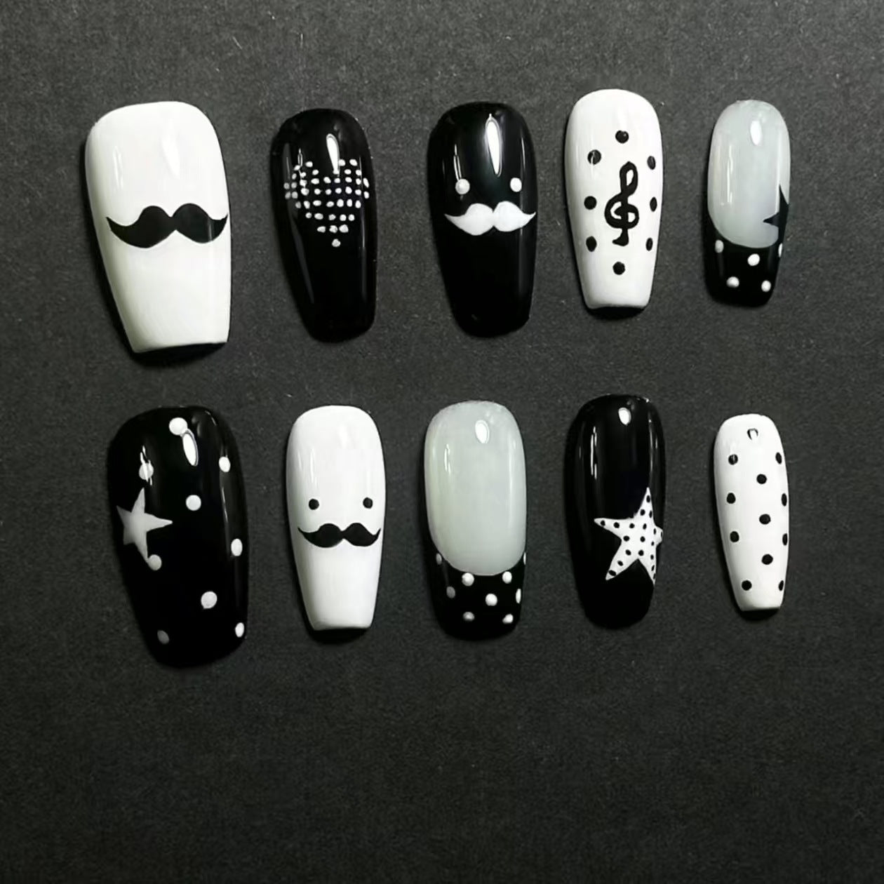 Verspieltes Charakter-Nagelkunst-Design-Kit Brehn