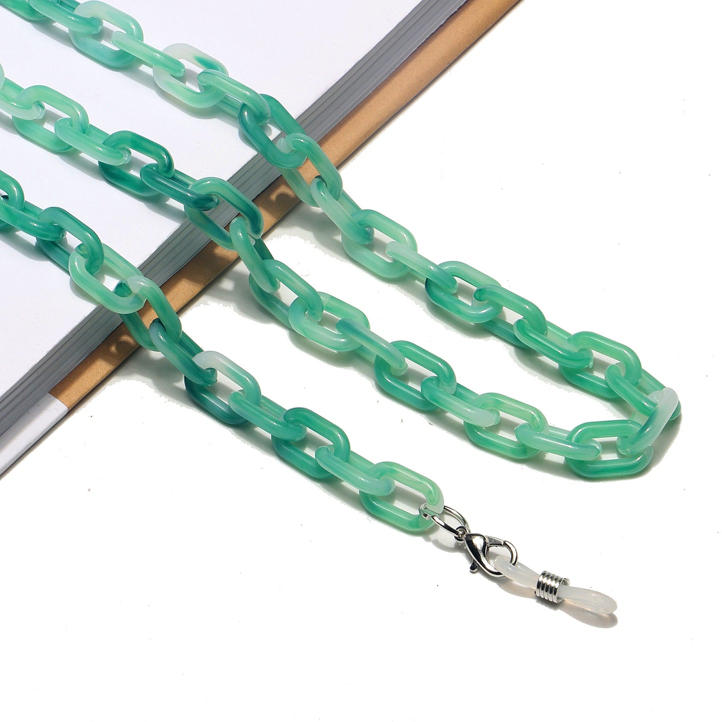 Stylischer Chain Eyewear Holder Brehn