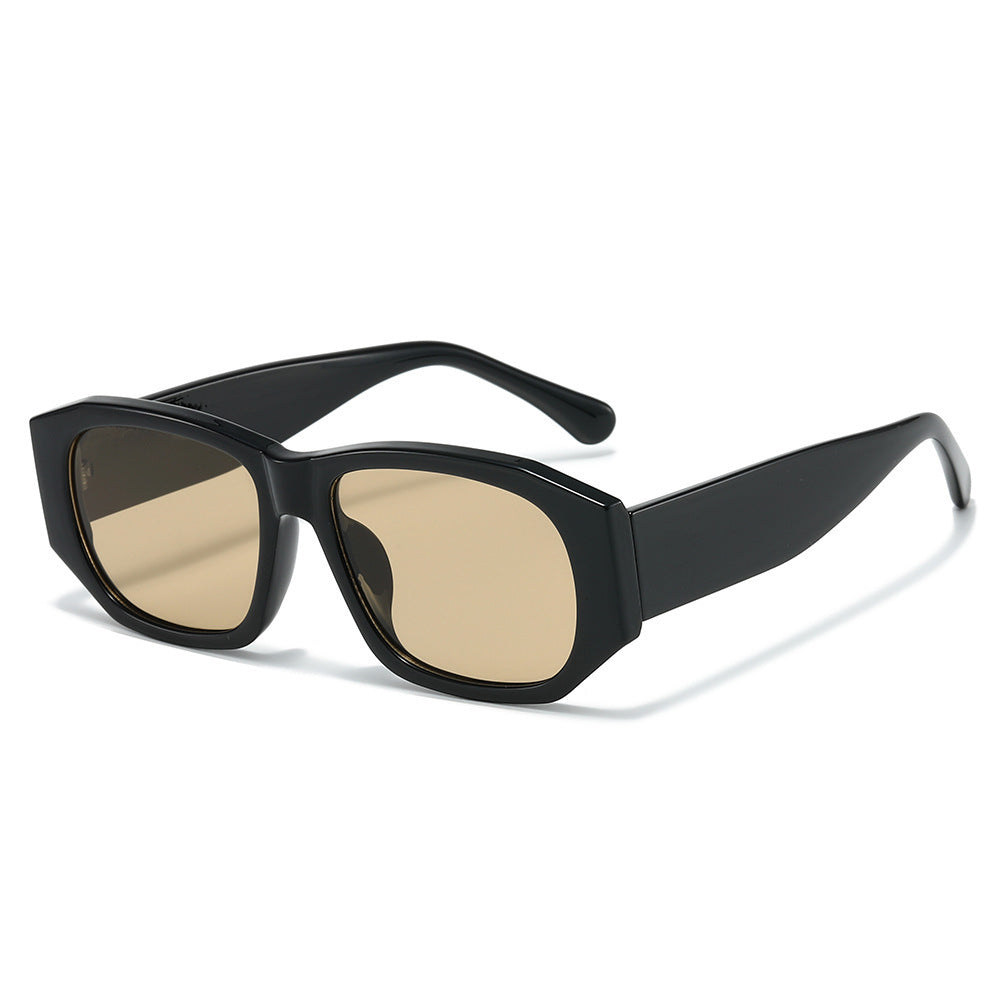 Übergroße geometrische Sonnenbrille mit verlaufenden Gläsern Brehn