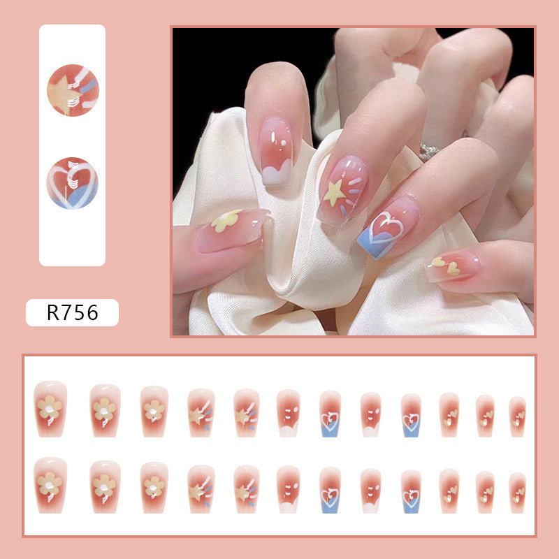 Kunstvolle Nagelspitzen Design Brehn