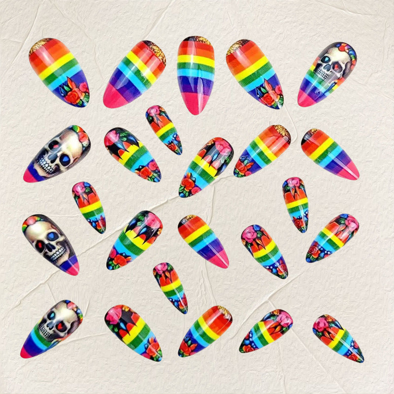 Kreative Kunstnägel im Totenkopf- und Regenbogen-Design Brehn