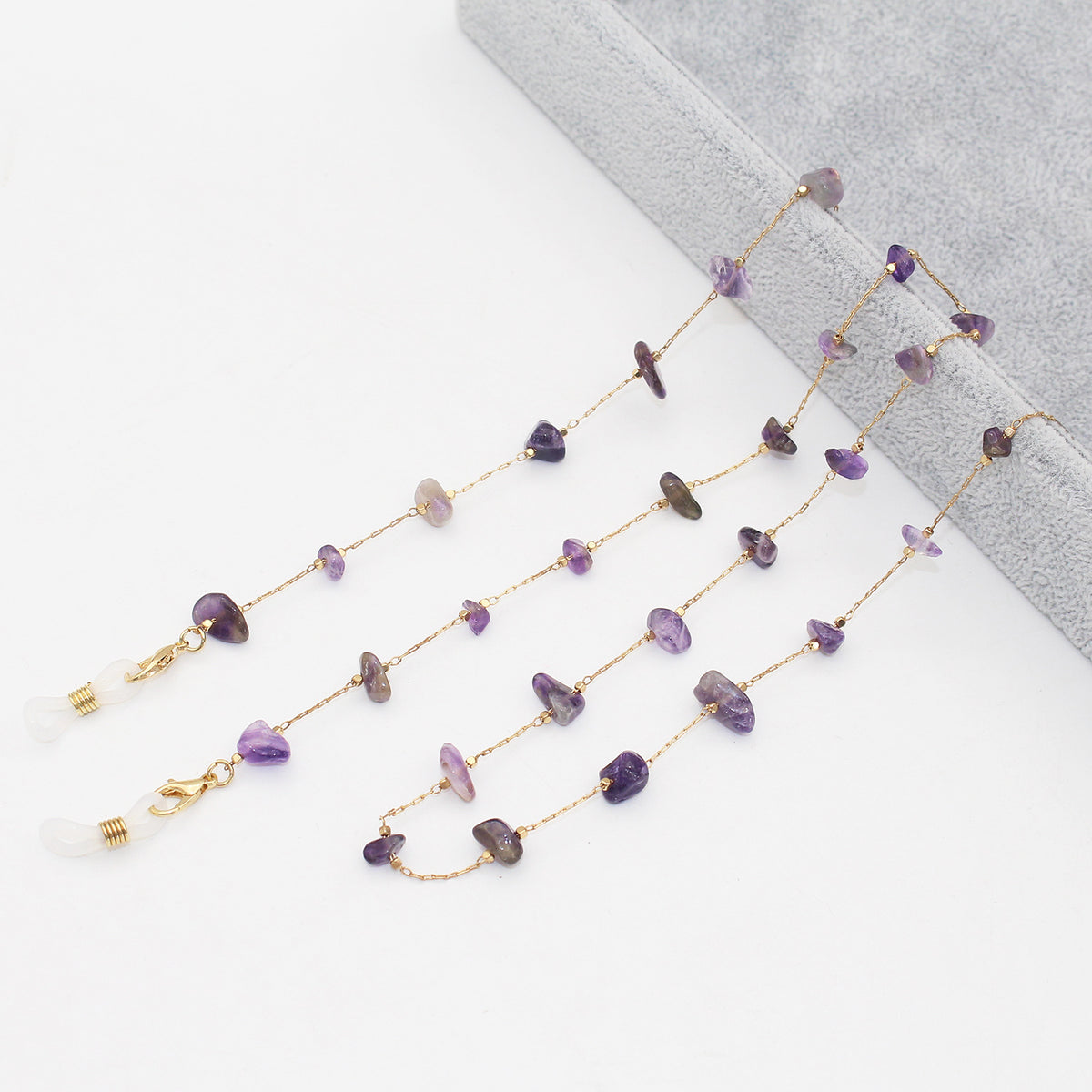Elegante mit Kristallen verzierte Brillenkette Brehn