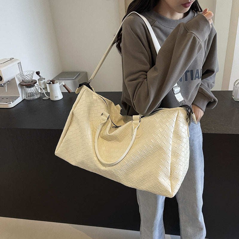 Handgefertigte Reisetasche Aus Geflochtenem Leder Brehn