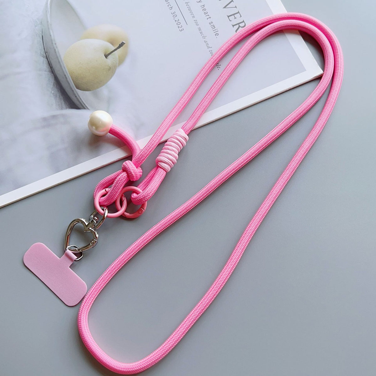 Dekoratives Halsband für ID-Halter Brehn