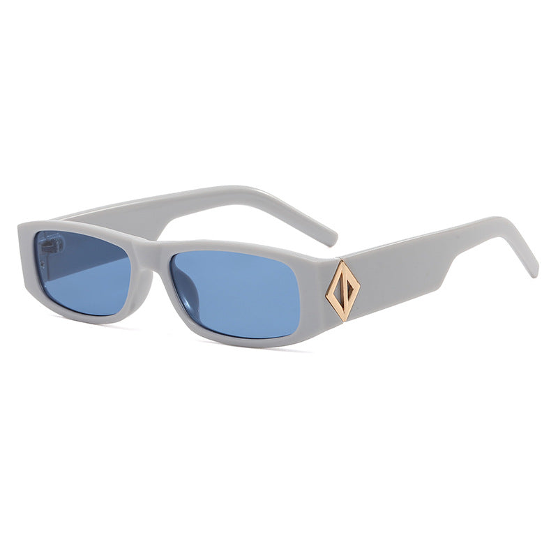 Damen modische rechteckige Sonnenbrille mit stilvollem Metallapplikation Brehn