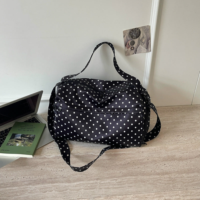 Modische Sport- und Reisetasche mit Punktiertem Design Brehn