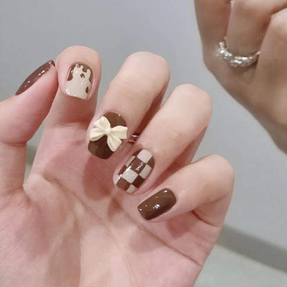Dekorative Nageldesign