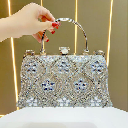 Strassverzierte Abendclutch