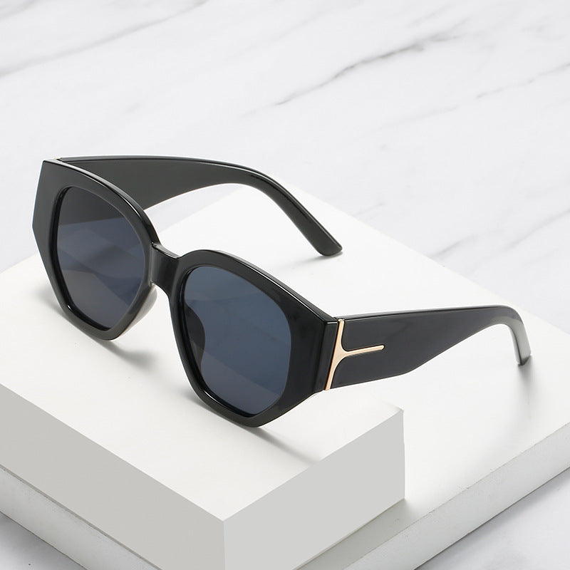 Modische Cat-Eye Sonnenbrille mit einzigartigem geometrischem Rahmen Brehn