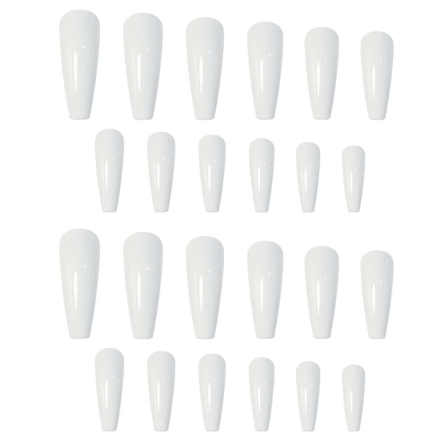 Kunstnagelset mit eleganten Spitzen und glänzendem Finish Brehn