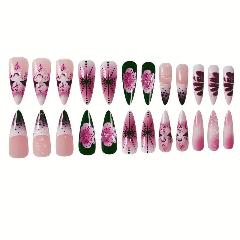 Blumenverzierte Stiletto-Nagelkunst Brehn