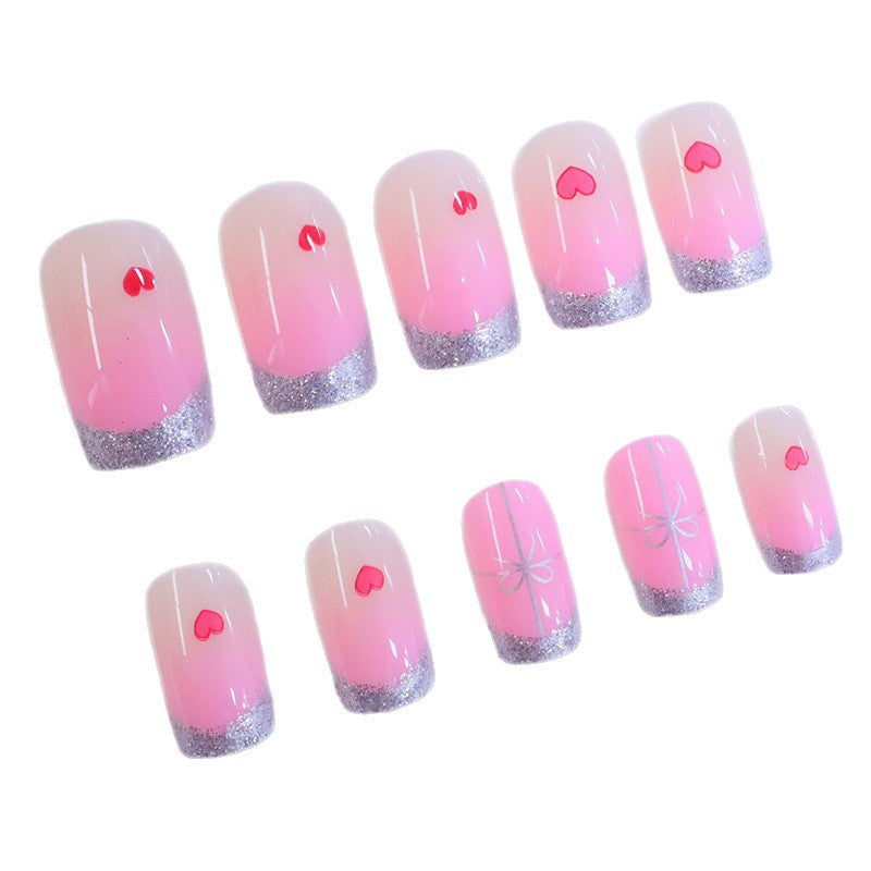 Herz-verzierte elegante Nagelkunst-Verlängerungen Brehn