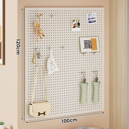 Wandmontiertes Lochplatten-Organisationspaneel mit modularen Haken
