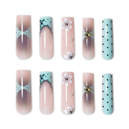 Künstlerisches Blumennageldesign Brehn