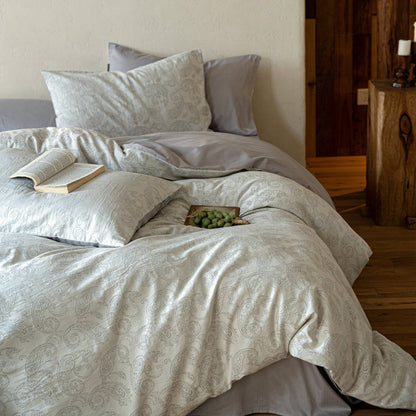 Duvetbezug-Garnitur aus Baumwoll‑Renforcé mit feinem Toile‑Blumenmuster und extraweichem Jersey‑Spannbettlaken