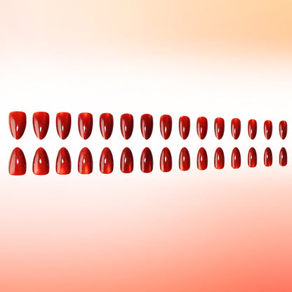 Glänzende Stiletto-Nagelerweiterungen Brehn