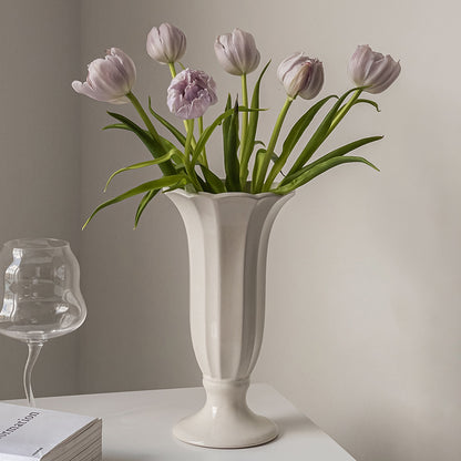 Dekorativer floraler Relief-keramischer Vase für die Wohnkultur
