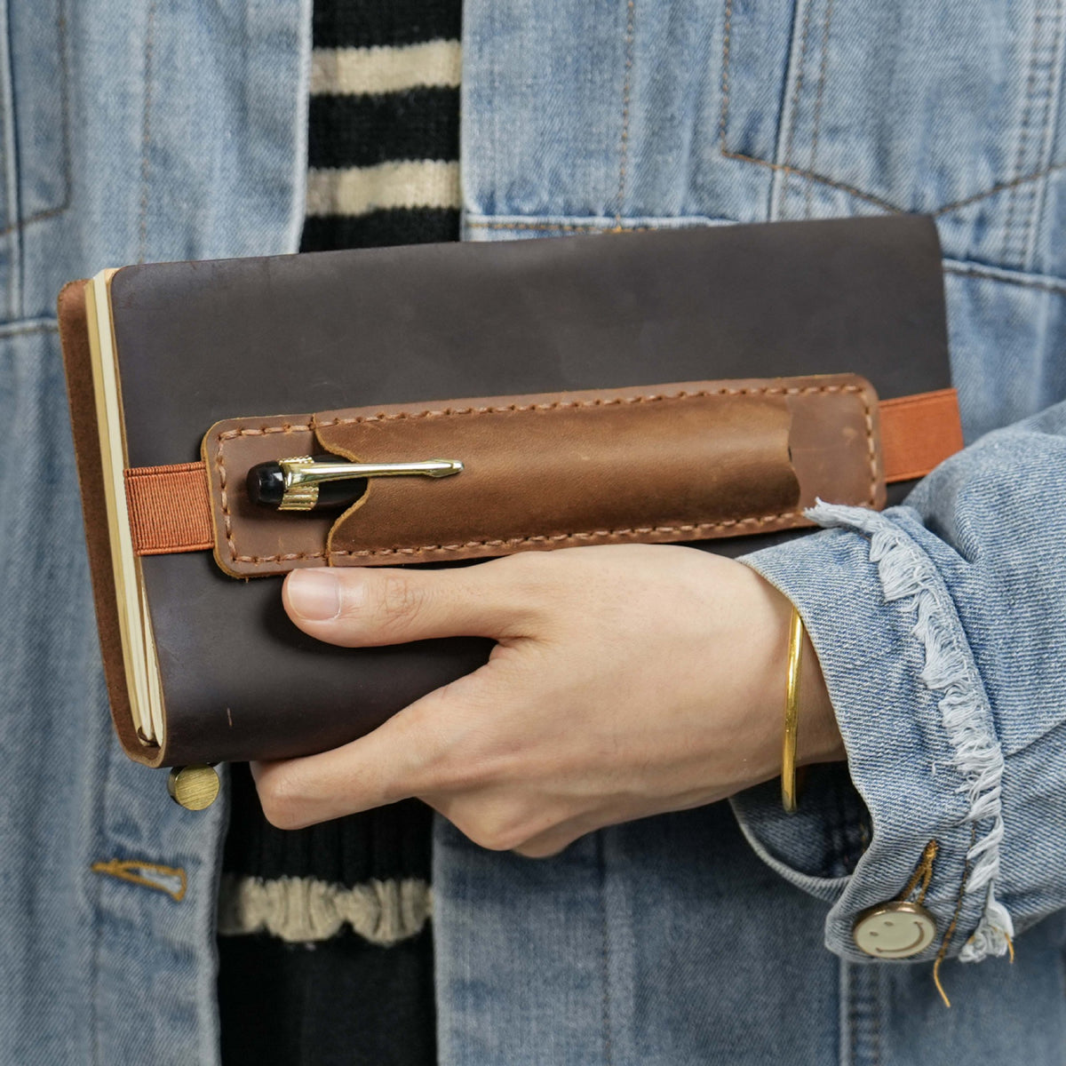 Haltbarer Leder Stiftbehälter