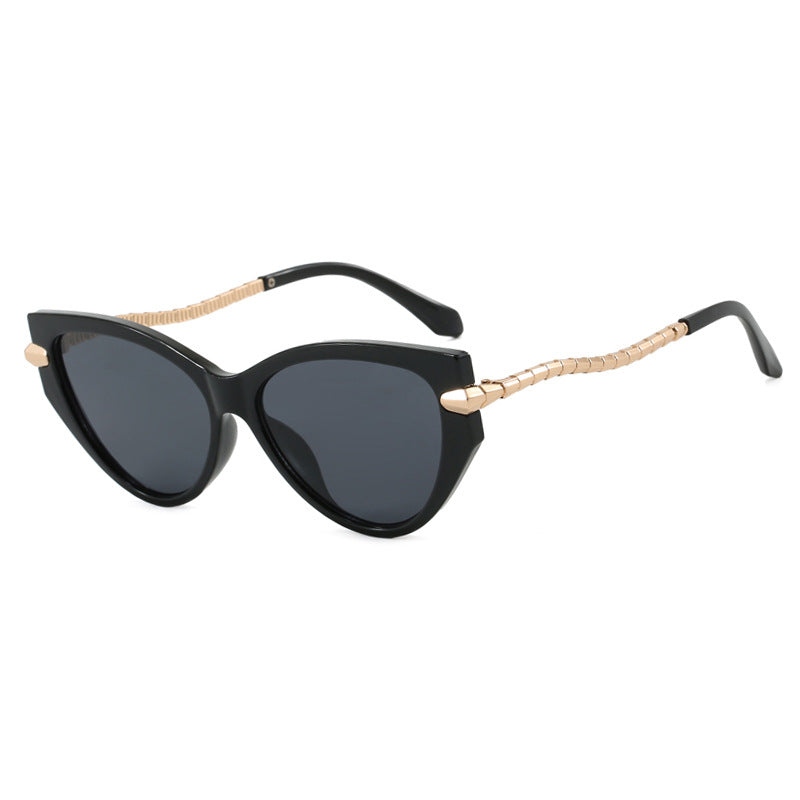 Damen Cat-Eye Sonnenbrille mit elegantem Metallrahmen und modischen Akzenten Brehn