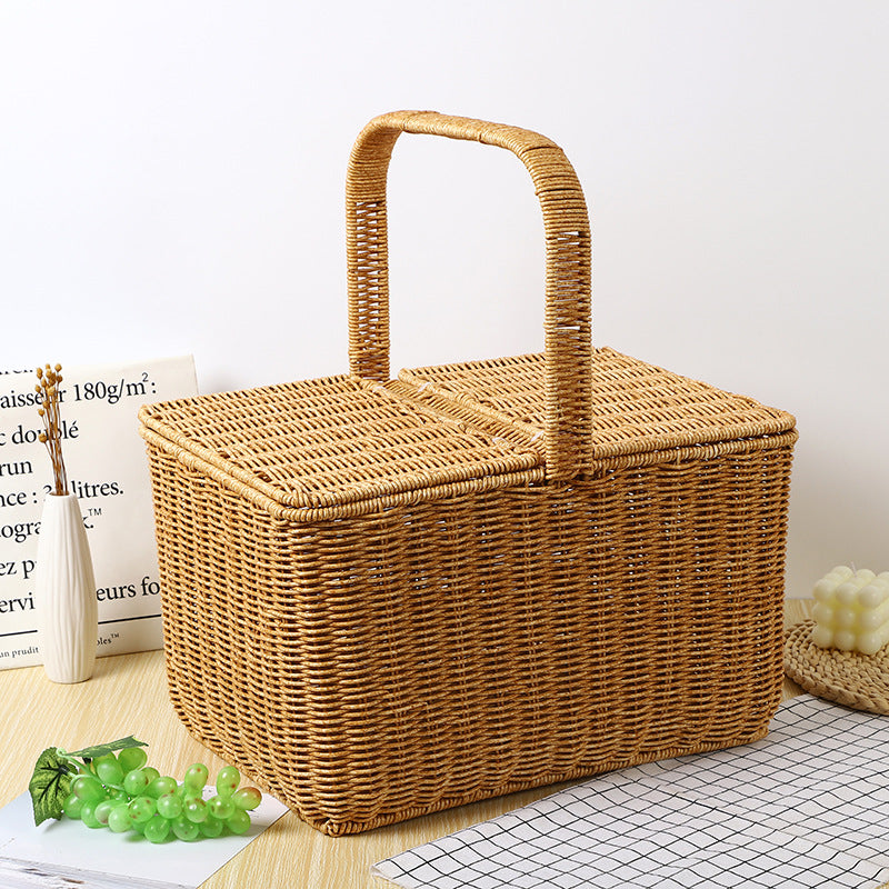 Woven Picnic Basket Brehn
