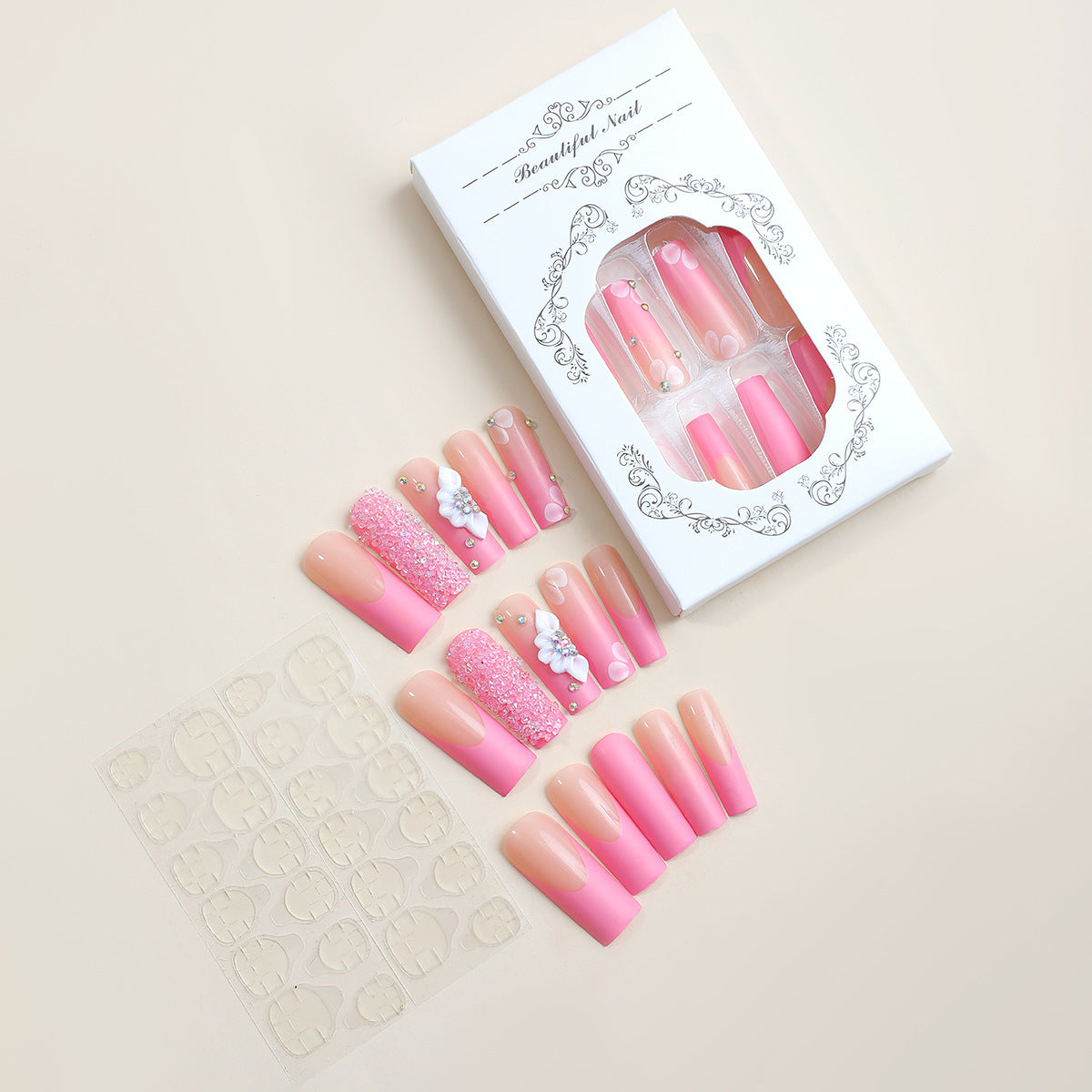 Dekoratives Press-On Nagelset mit Multi-Designs Brehn