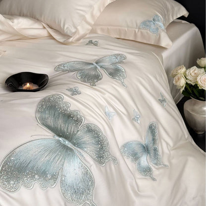Elegante Satin-Bettwäschegarnitur mit tonaler Schmetterlingsstickerei