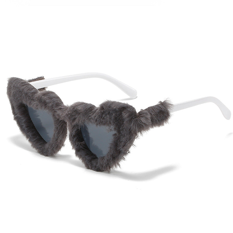 Herzförmige Kunstpelzrahmen Sonnenbrille Brehn