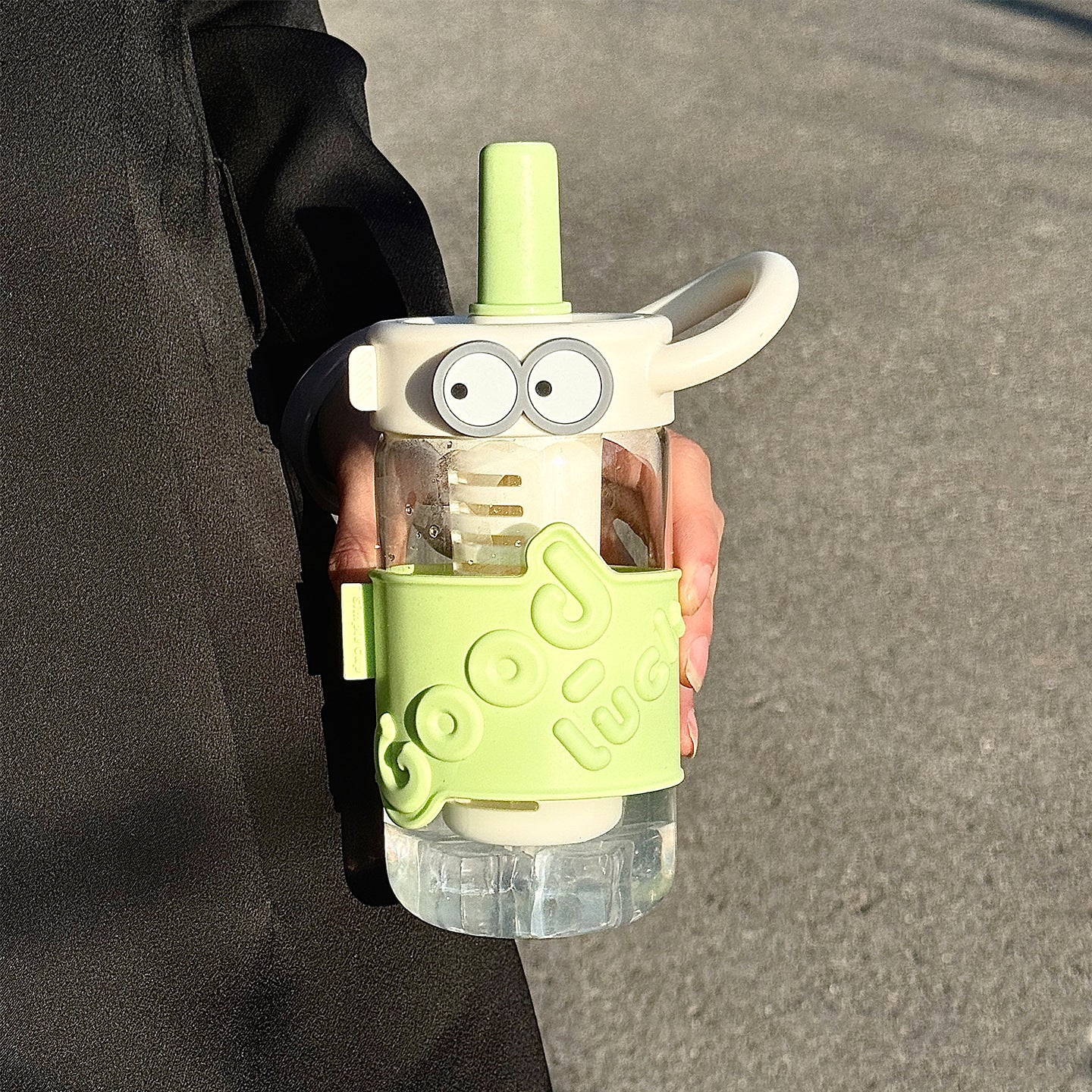 Damen Trinkflasche mit interaktivem Strohhalm und Emotionen Brehn