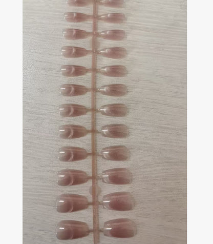 Premium Kurze Druck-On-Nagelset Brehn