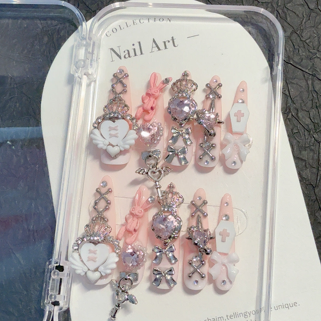 Dekorative Nagelkunst