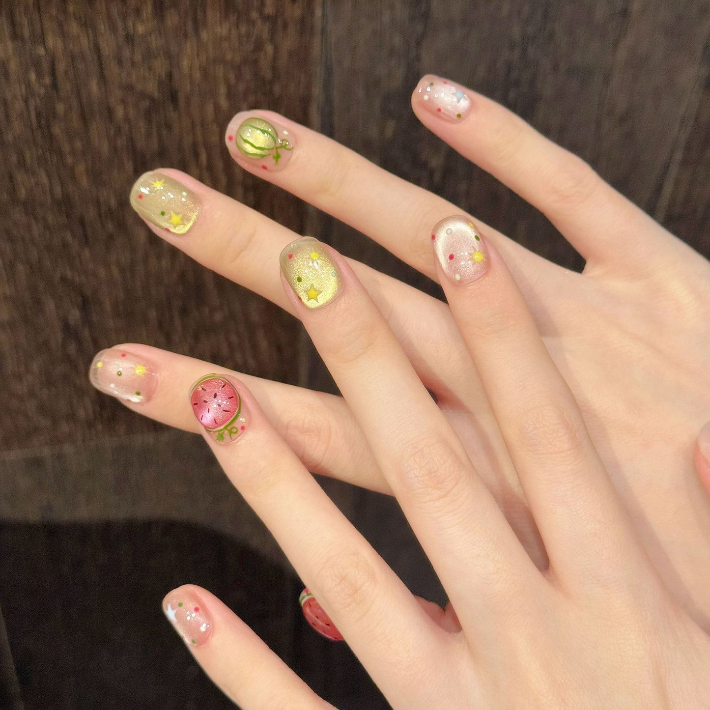 Dekorative Nagelkunst Brehn