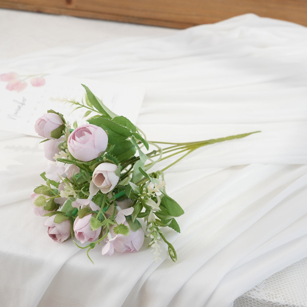 Eleganter Falscher Pfingstrosenstrauß