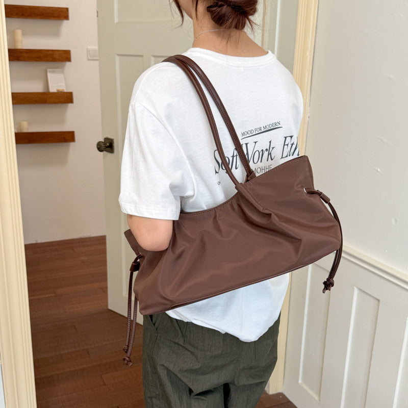 Geräumige Tote Bag Brehn