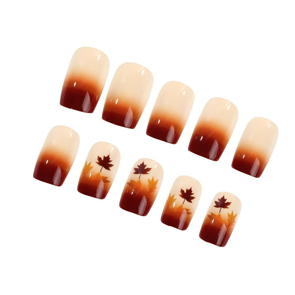 Kunstnägel mit Herbstlichem Design Brehn